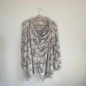Knox Rose XXL Floral Sweater.